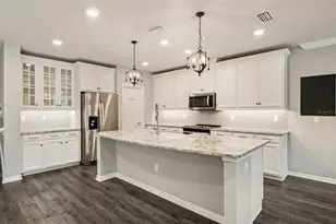 5320 Little Stream Ln, Wesley Chapel, FL 33545 - Photo 9