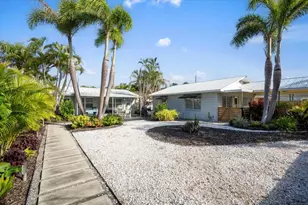 627 70th Ave, Saint Pete Beach, FL 33706 - Photo 9