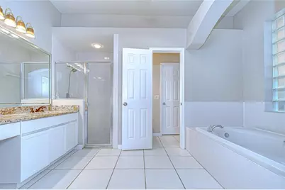 4401 Arranmore Circle, Valrico, FL 33596 - Photo 17