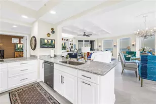 100 Beach Dr NE, Saint Petersburg, FL 33701 - Photo 11