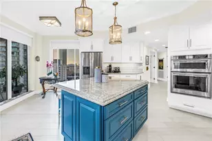 100 Beach Dr NE, Saint Petersburg, FL 33701 - Photo 9