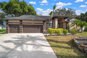 424 Summit Chase Dr, Valrico, FL 33594 - Photo 1