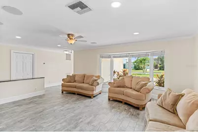 11240 7th Street E, Treasure Island, FL 33706 - Photo 7