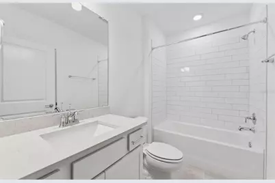 36877 Rio Grande Drive, Zephyrhills, FL 33540 - Photo 9