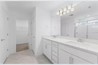 36877 Rio Grande Drive, Zephyrhills, FL 33540 - Photo 13