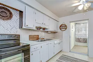 5150 10th Ave N, Saint Petersburg, FL 33710 - Photo 9