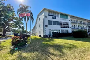 400 Glennes Ln, Dunedin, FL 34698 - Photo 1