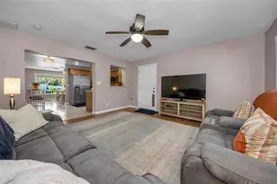 8037 Powderhorn Cir, Largo, FL 33773 - Photo 5