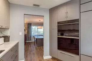 1302 Sutton Pl Dr, Palm Harbor, FL 34683 - Photo 21