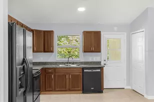 10904 Park Dr, Riverview, FL 33569 - Photo 3