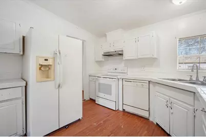 3643 Coats Road, Zephyrhills, FL 33541 - Photo 9