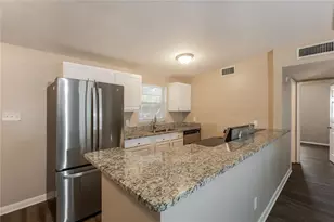 205 Bryan Rd, Brandon, FL 33511 - Photo 7