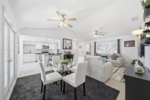 1202 Greenlea Dr, Holiday, FL 34691 - Photo 5