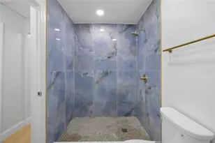 1711 S Patlin Circle, Largo, FL 33770 - Photo 29