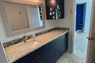 610 Island Way, Clearwater Beach, FL 33767 - Photo 17