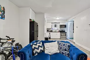 725 21st Ave S, Saint Petersburg, FL 33705 - Photo 9