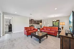 7404 Futura Pl, Apollo Beach, FL 33572 - Photo 5