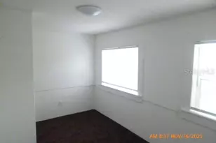 1651 32nd Ave N, Saint Petersburg, FL 33713 - Photo 11