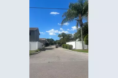 12401 Hibiscus Oak Place #101, Tampa, FL 33612 - Photo 19