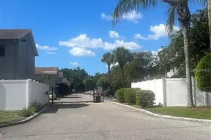 12401 Hibiscus Oak Pl, Tampa, FL 33612 - Photo 19