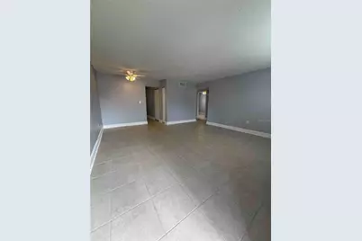 12401 Hibiscus Oak Place #101, Tampa, FL 33612 - Photo 3