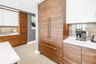 301 1st St S, Saint Petersburg, FL 33701 - Photo 27