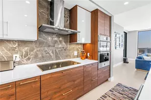 301 1st St S, Saint Petersburg, FL 33701 - Photo 29