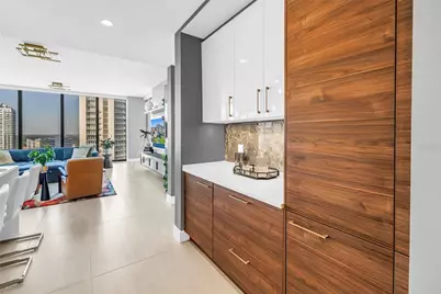 301 1st Street S #2504, Saint Petersburg, FL 33701 - Photo 17