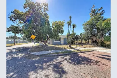 2100 28th Avenue N, Saint Petersburg, FL 33713 - Photo 23