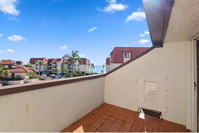 132 1st Street E #104, Tierra Verde, FL 33715 - Photo 23