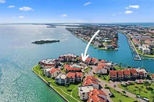 132 1st St E, Tierra Verde, FL 33715 - Photo 41