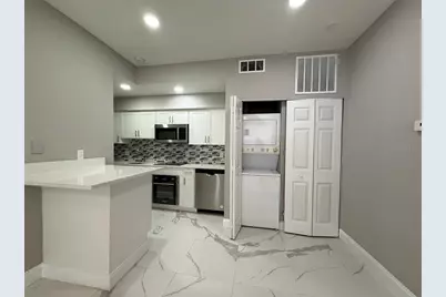 9258 Lake Chase Island Way, Tampa, FL 33626 - Photo 7