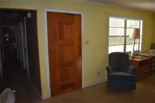 7329 20th St, Zephyrhills, FL 33540 - Photo 27