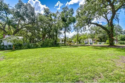 8001 N Highland Avenue, Tampa, FL 33604 - Photo 5