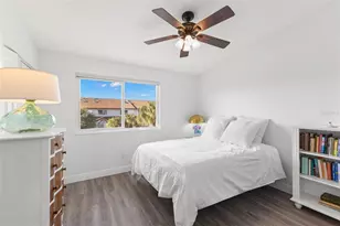 343 Madeira Cir, Saint Petersburg, FL 33715 - Photo 25