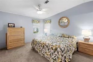 36825 Kiowa Ave, Zephyrhills, FL 33542 - Photo 19