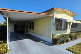 37113 Lois Ave, Zephyrhills, FL 33542 - Photo 3