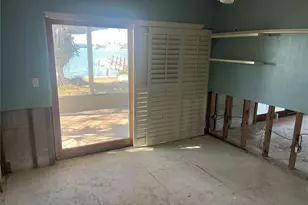 1898 Dolphin Blvd S, Saint Petersburg, FL 33707 - Photo 5