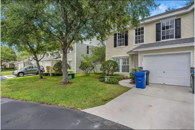 13059 Thoroughbred Loop, Largo, FL 33773 - Photo 1