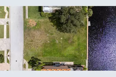 316 Manatee Lane, Tarpon Springs, FL 34689 - Photo 11
