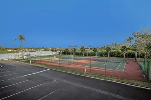 19111 Vista Bay Dr, Indian Shores, FL 33785 - Photo 9