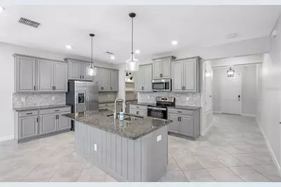 13333 Orca Sound Drive, Riverview, FL 33579 - Photo 9