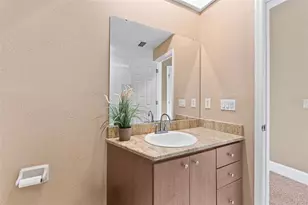 9727 Tiffany Oaks Ln, Tampa, FL 33612 - Photo 25