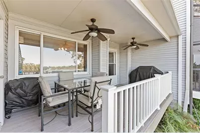 9727 Tiffany Oaks Lane, Tampa, FL 33612 - Photo 35