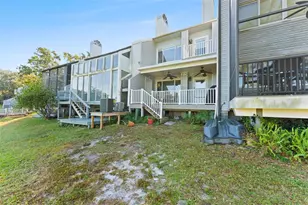 9727 Tiffany Oaks Ln, Tampa, FL 33612 - Photo 37