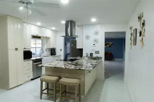 4710 Shale Pl, Tampa, FL 33615 - Photo 9