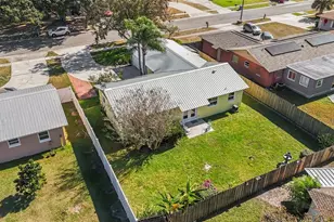 918 York Dr, Brandon, FL 33510 - Photo 5