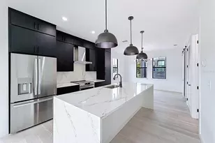 1302 E Kay St, Tampa, FL 33602 - Photo 5