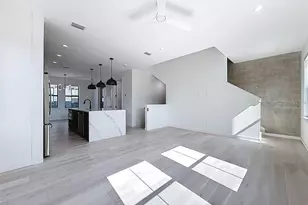 1302 E Kay St, Tampa, FL 33602 - Photo 11