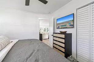 848 180th Ave E, Redington Shores, FL 33708 - Photo 31